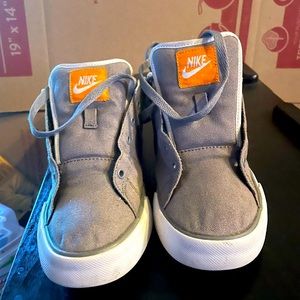 Size 7.5- Nike SB Blazer Low GT Dark Grey Gold